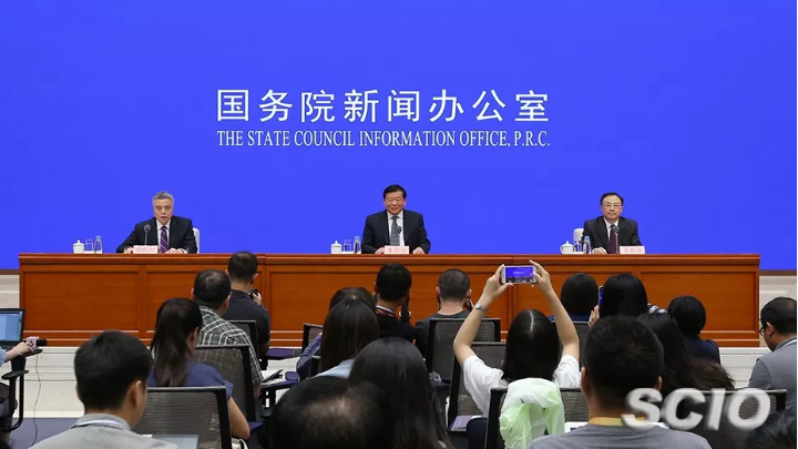  重要场合，省委书记省长 
