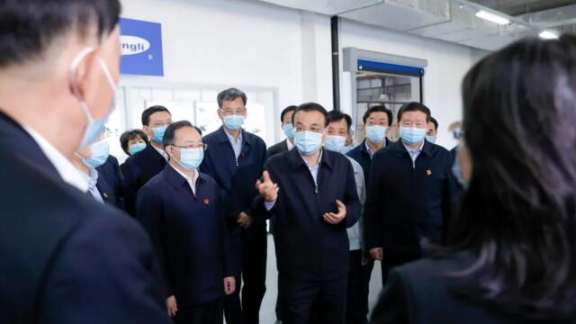 李克强总理在江苏考察；起飞！南京这座机场下半年开工｜苏商这一周