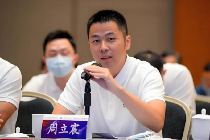  江阴80后少帅，带队冲击港 