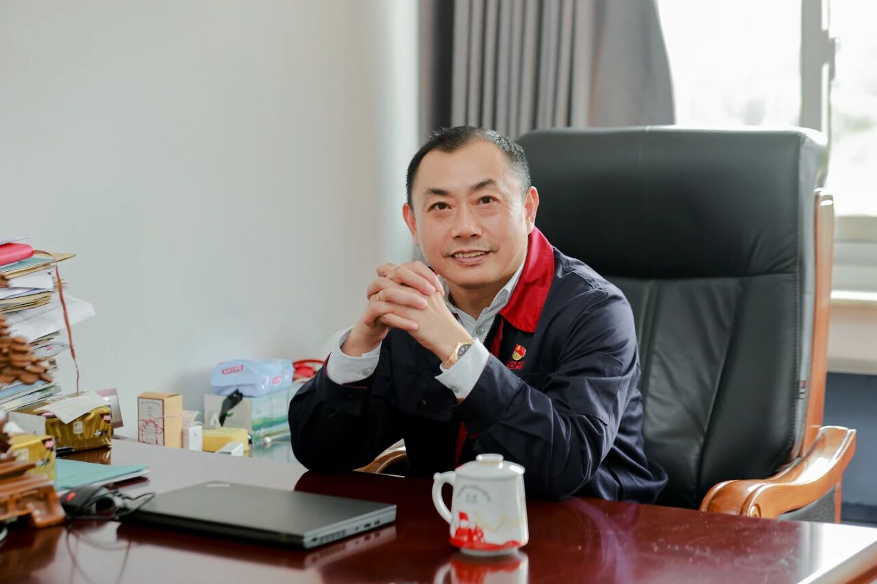  自筹45亿！硬核掌舵者周玉 