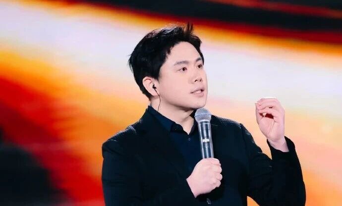  万亿营收？世界首富？俞 